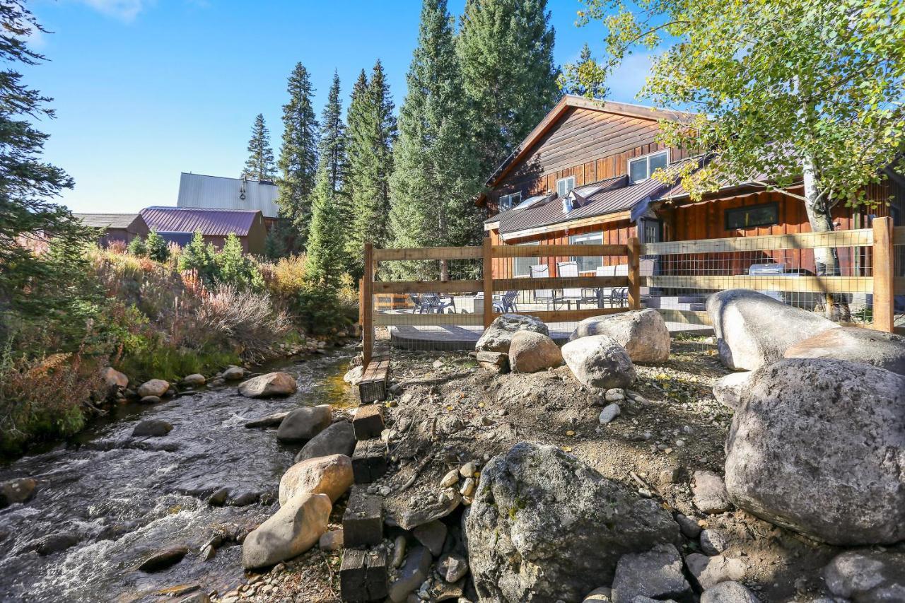 Slopeside Luxury Chalet On The River Next To Resort With Hot Tub & Gas Firepit - 500 Dollars Of Free Activities & Equipment Rentals Daily Winter Park Exterior photo